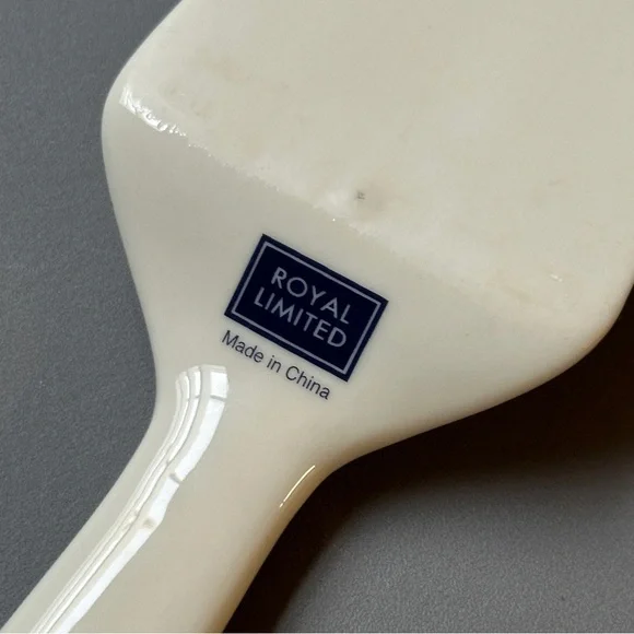 Vintage Royal Limited Porcelain Cake Server - Ivory - Picture 4 of 11